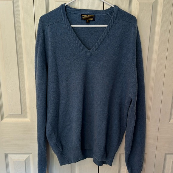 Brooks Brothers Other - Men’s V-Neck Sweater